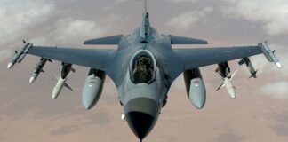 Ile pali F-16 na 100km?